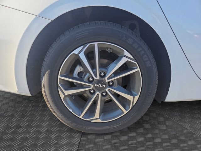 Used 2023 Kia Forte LXS image 34