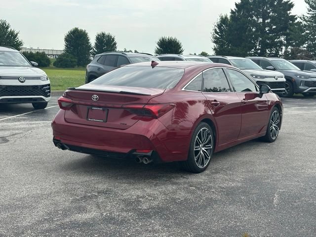Used 2019 Toyota Avalon XSE w/ All Weather Liner Package FWD image 7