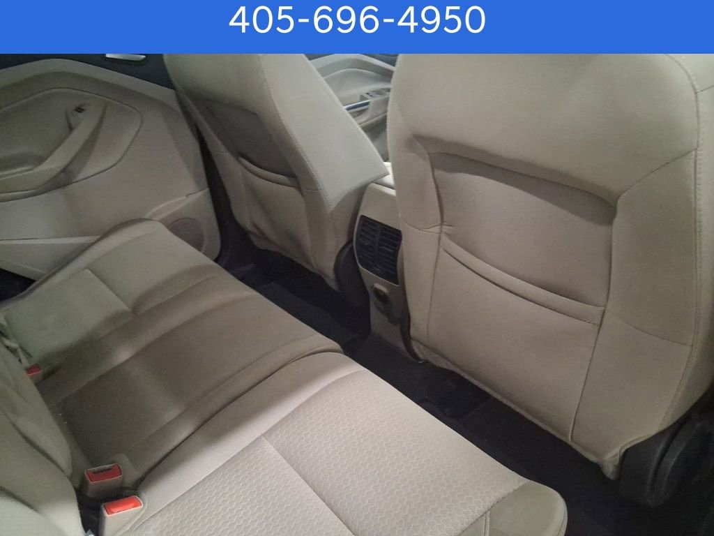 Used 2018 Ford Escape SE image 12