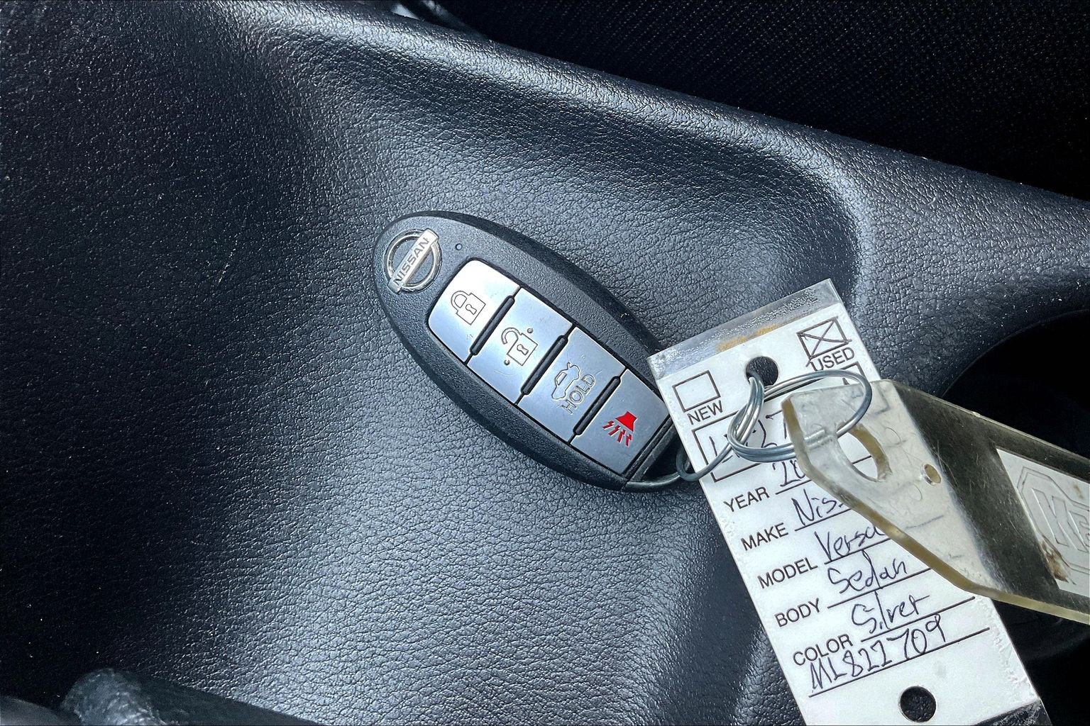 Used 2021 Nissan Versa SV FWD image 10