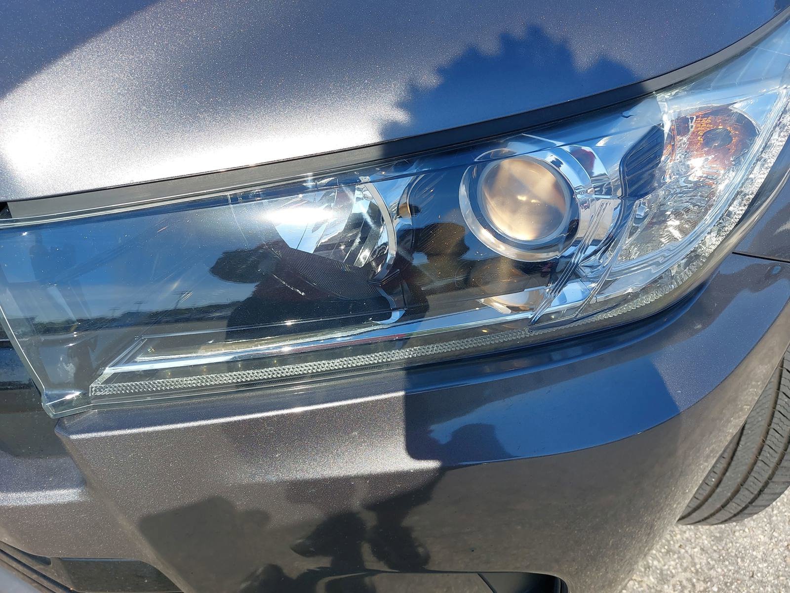 Used 2018 Toyota Highlander SE image 33