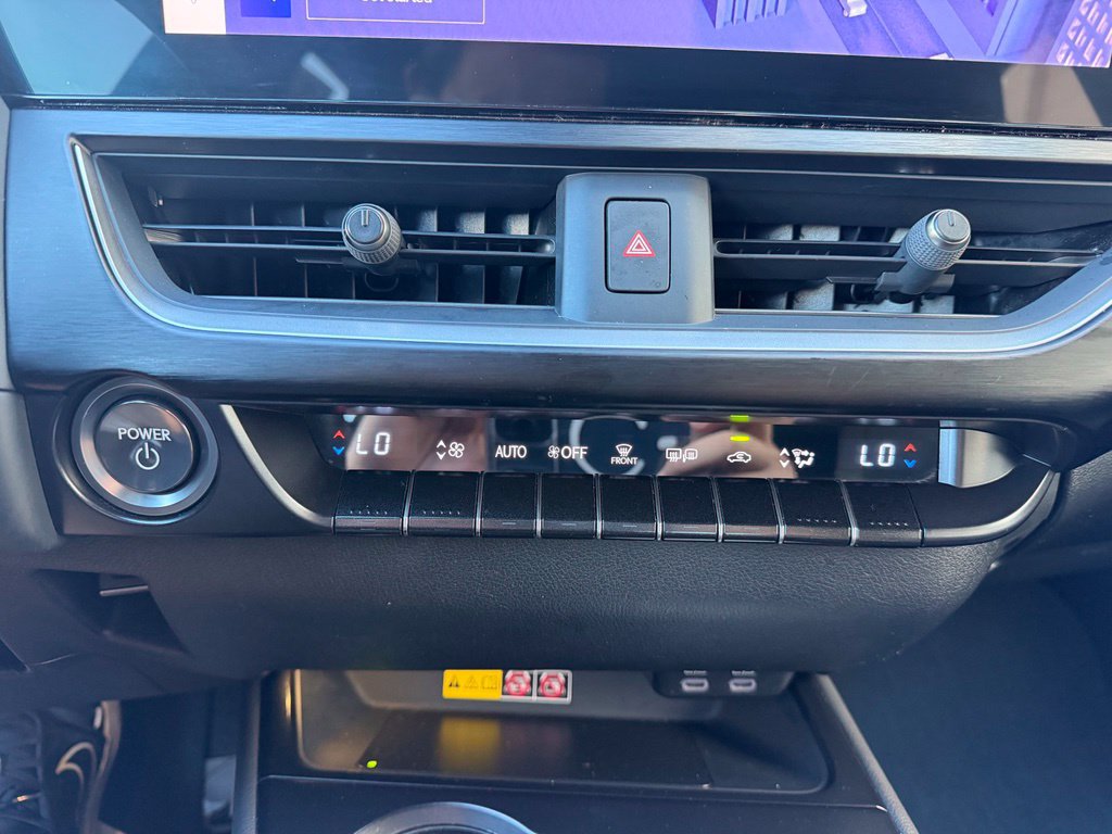 Used 2023 Lexus UX 250h F Sport FWD image 18