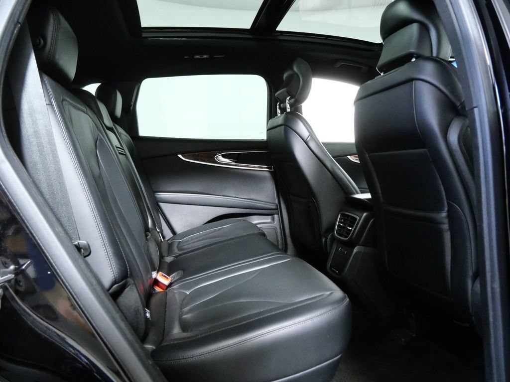 Used 2018 Lincoln MKX Reserve w/ Lincoln MKX Climate Package AWD/4WD image 12