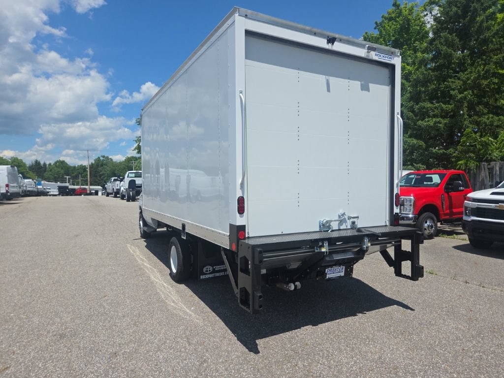 New 2026 Ford E-450 and Econoline 450 Super Duty w/ Power Equipment Group RWD image 4