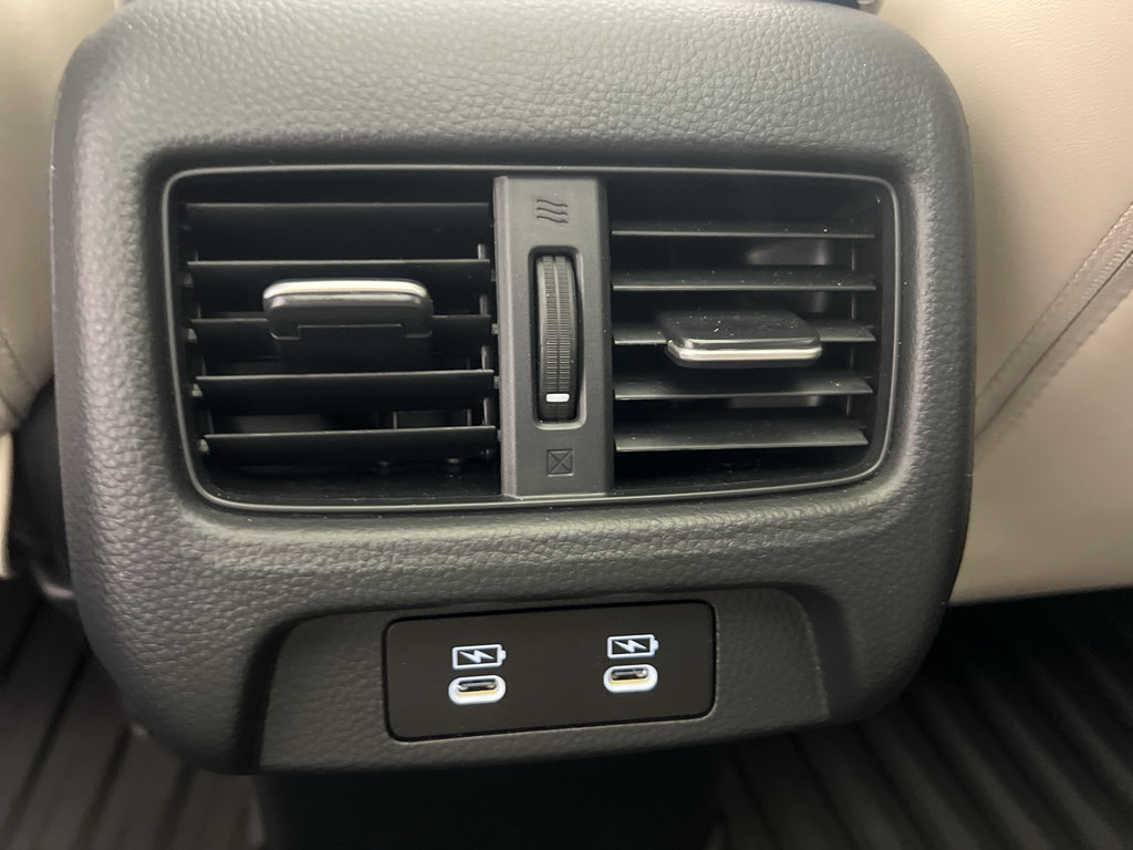 Used 2025 Acura ADX A-Spec image 30
