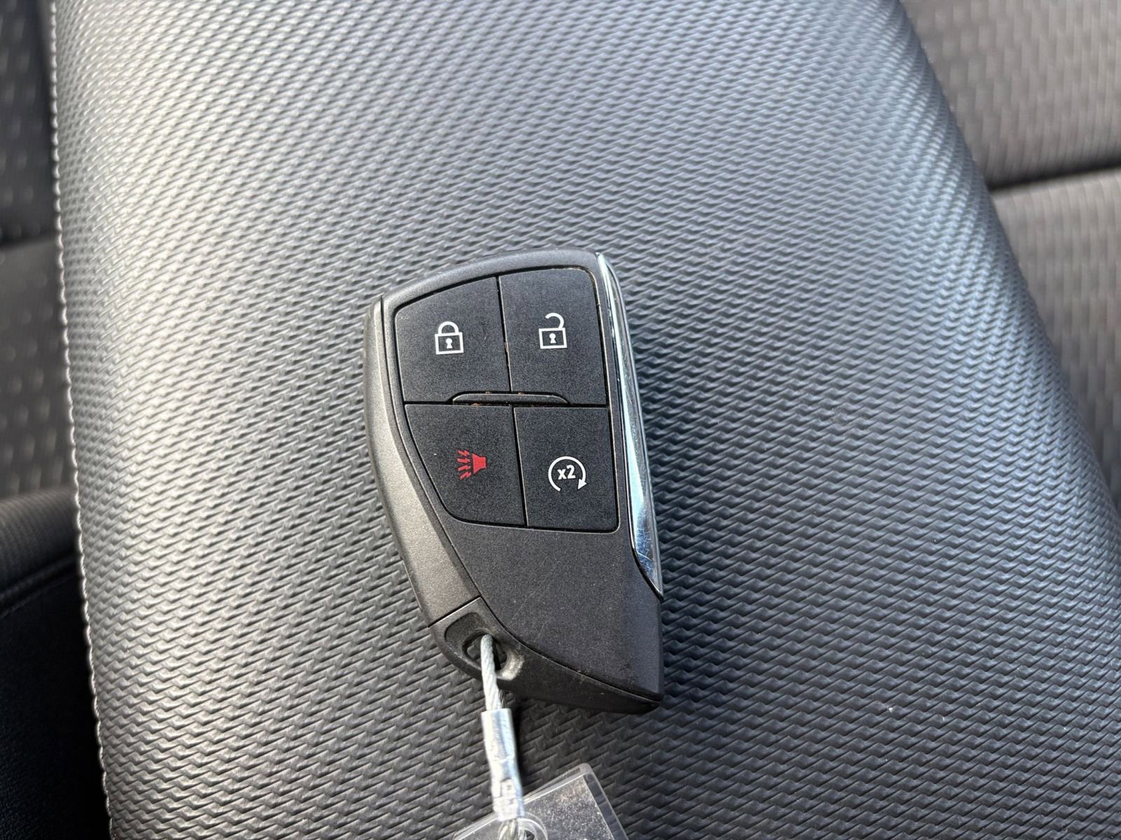 Used 2025 Chevrolet Equinox LT FWD image 24
