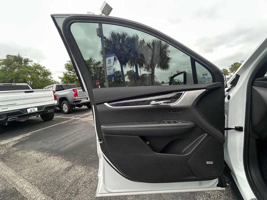 Used 2021 Cadillac XT6 Premium Luxury AWD/4WD image 29