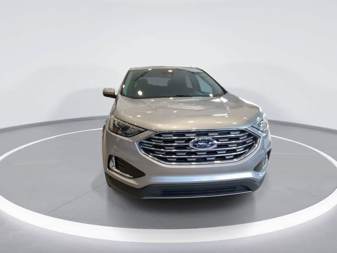 Used 2022 Ford Edge SEL AWD/4WD image 3