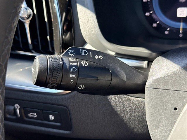 Used 2022 Volvo XC60 T8 Inscription Expression image 27