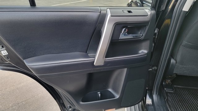 Used 2018 Toyota 4Runner SR5 image 64