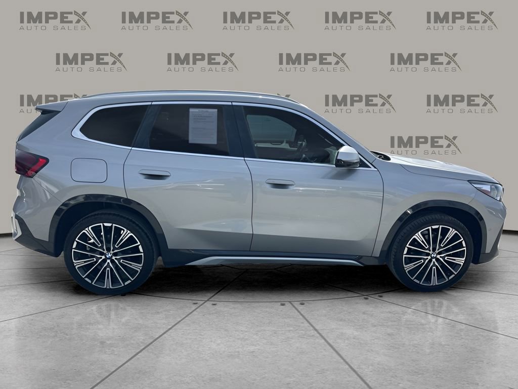 Used 2023 BMW X1 xDrive28i w/ Premium Package image 6