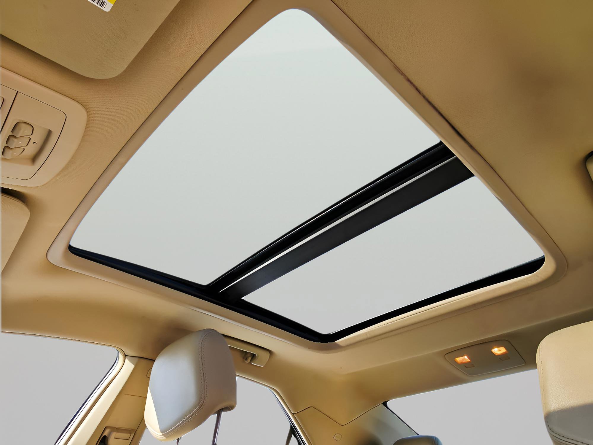 Used 2012 Cadillac CTS Luxury AWD/4WD image 26