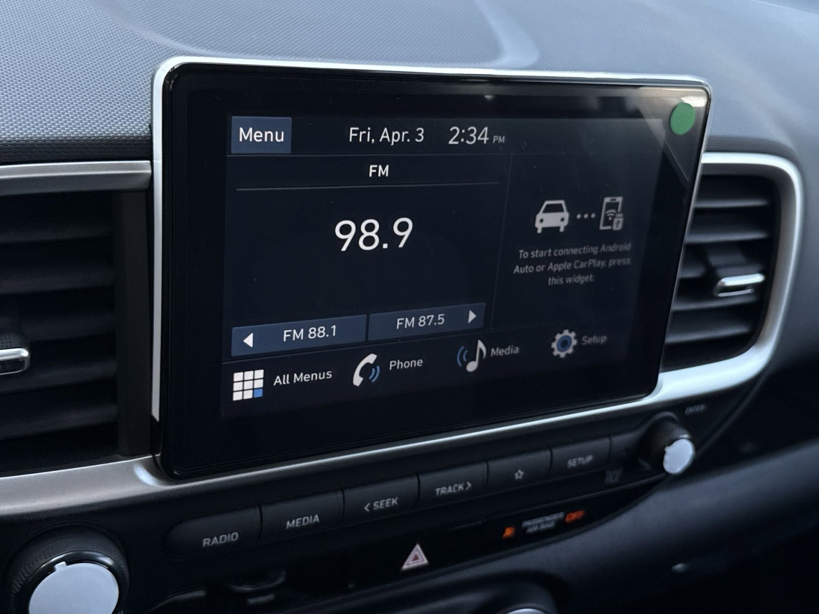 New 2026 Hyundai Venue SE FWD image 18