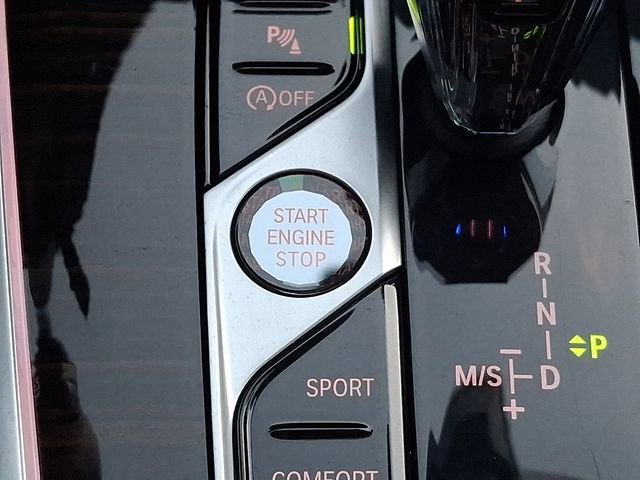 Used 2020 BMW X7 xDrive40i w/ Executive Package image 27