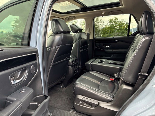 Used 2025 Honda Pilot Touring image 14