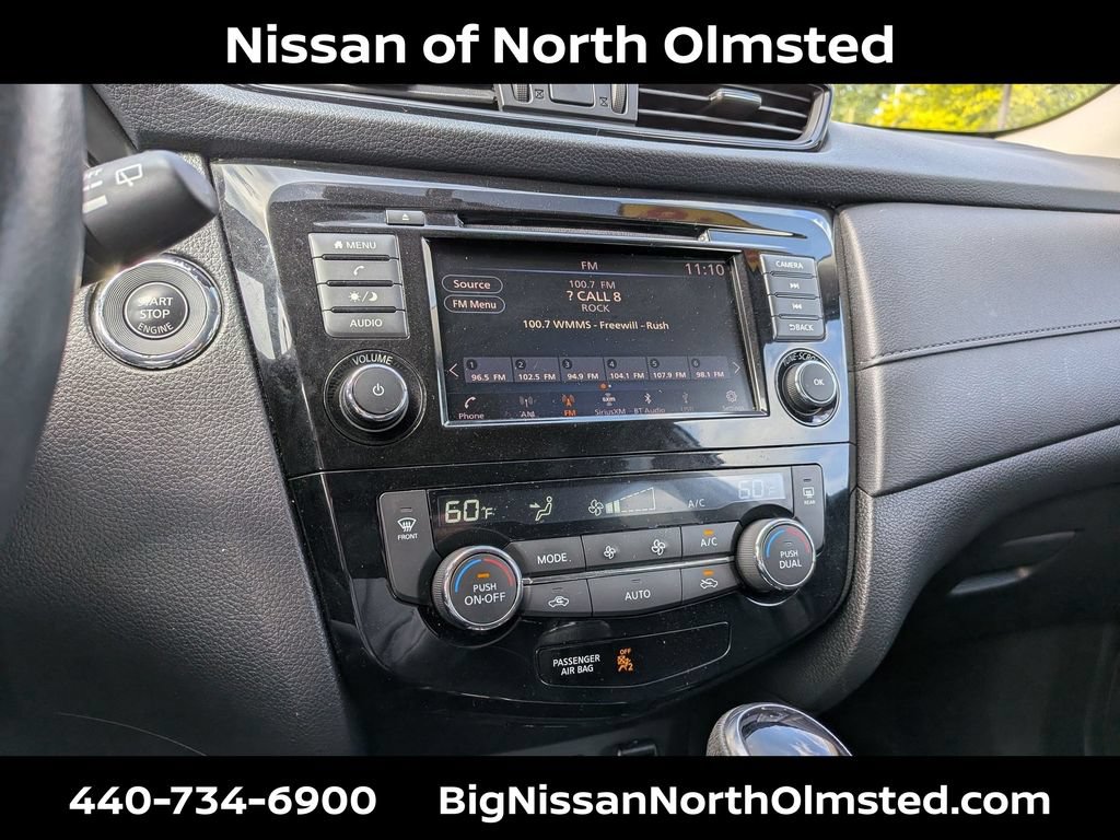 Used 2018 Nissan Rogue SV AWD/4WD image 17