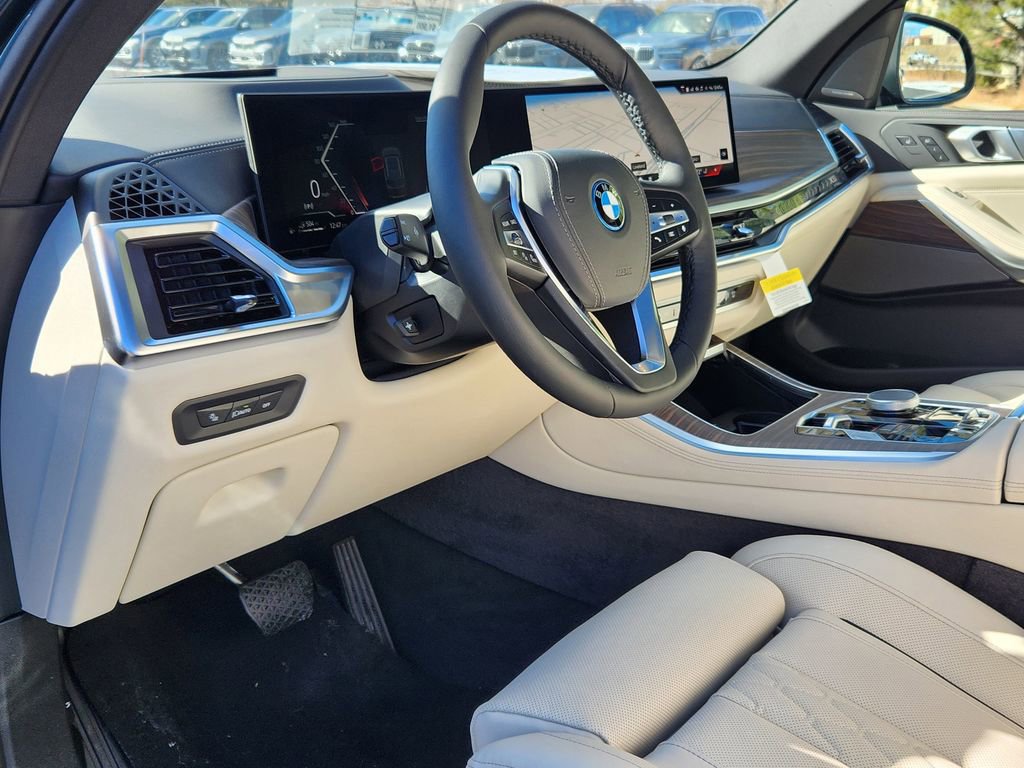 New 2026 BMW X5 xDrive50e image 10