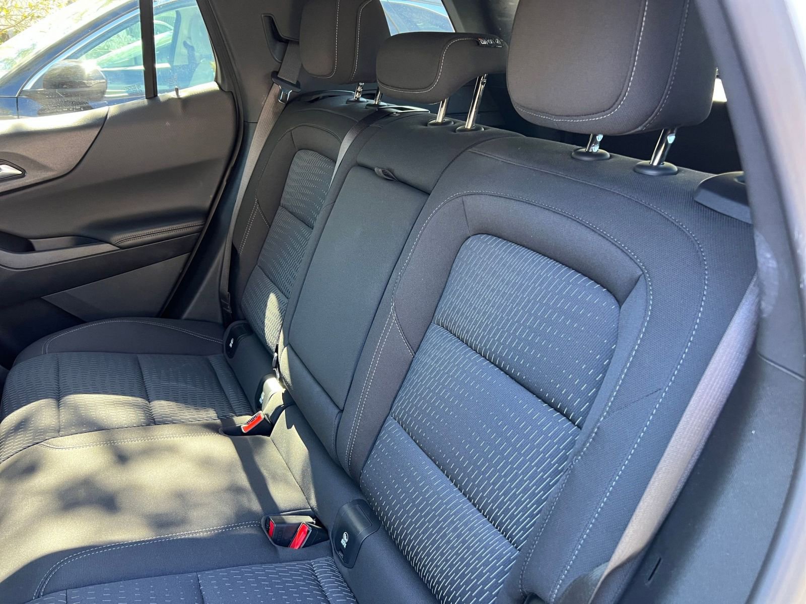 Used 2025 Chevrolet Equinox LT AWD/4WD image 35
