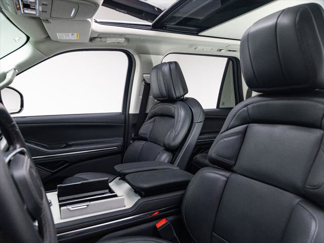 New 2027 Lincoln Navigator L Reserve AWD/4WD image 14