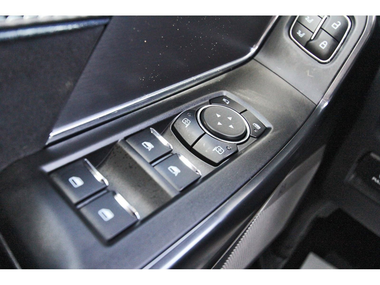 Used 2025 Ford F150 Platinum w/ FX4 Off-Road Package AWD/4WD image 19