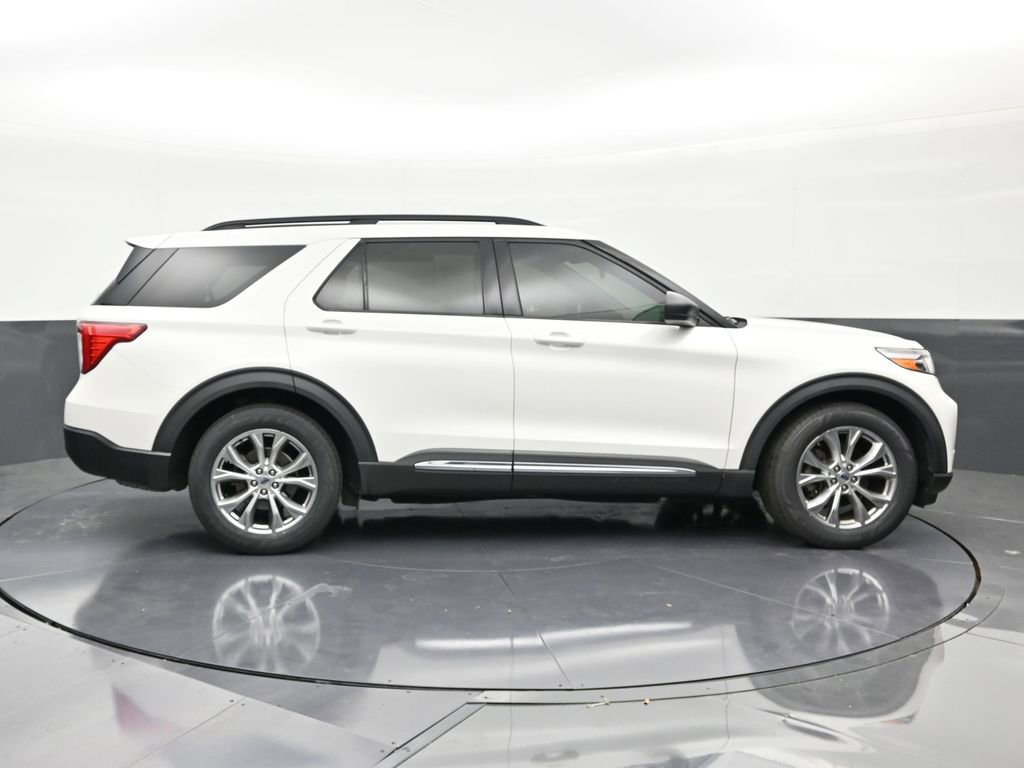 Used 2020 Ford Explorer XLT w/ Equipment Group 202A RWD image 6