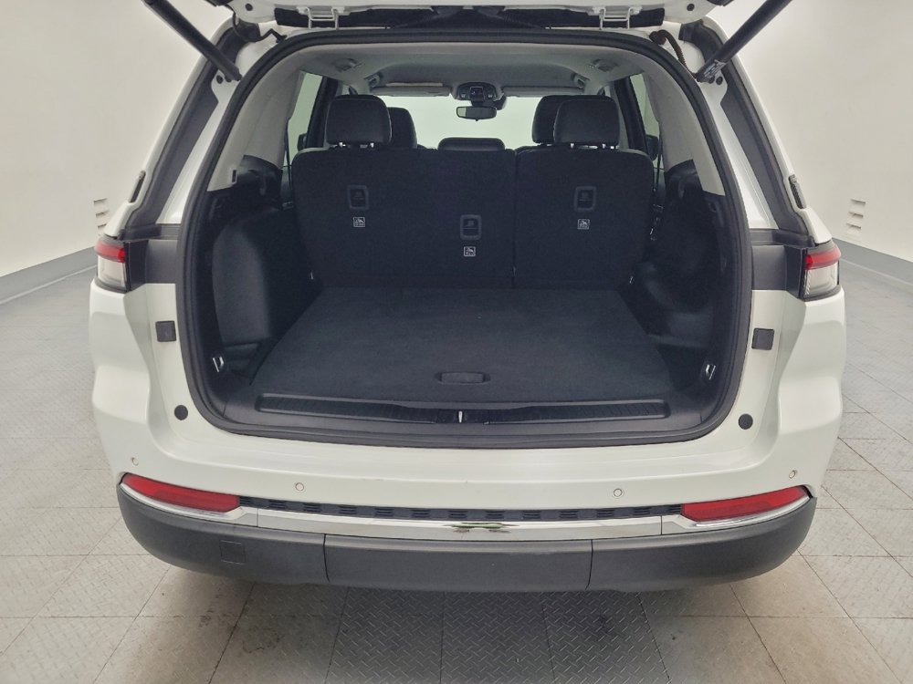 Used 2023 Jeep Grand Cherokee Limited RWD image 29