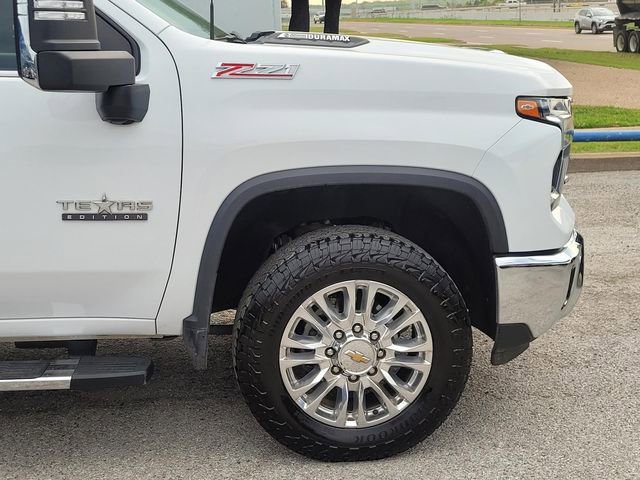 Used 2024 Chevrolet Silverado 2500 LTZ w/ LTZ Texas Edition image 8