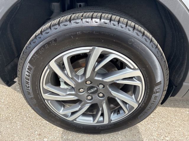 Used 2024 Lincoln Corsair AWD image 13