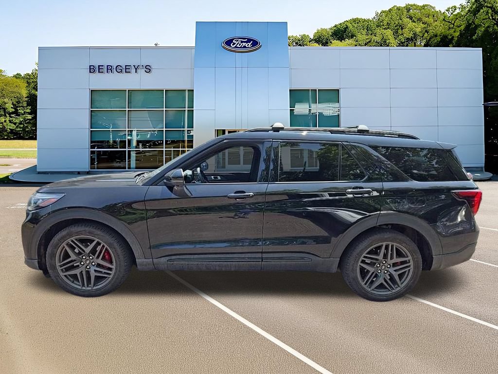 Certified 2025 Ford Explorer ST AWD/4WD image 12