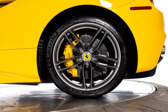 Used 2019 Ferrari 488 Spider RWD image 19