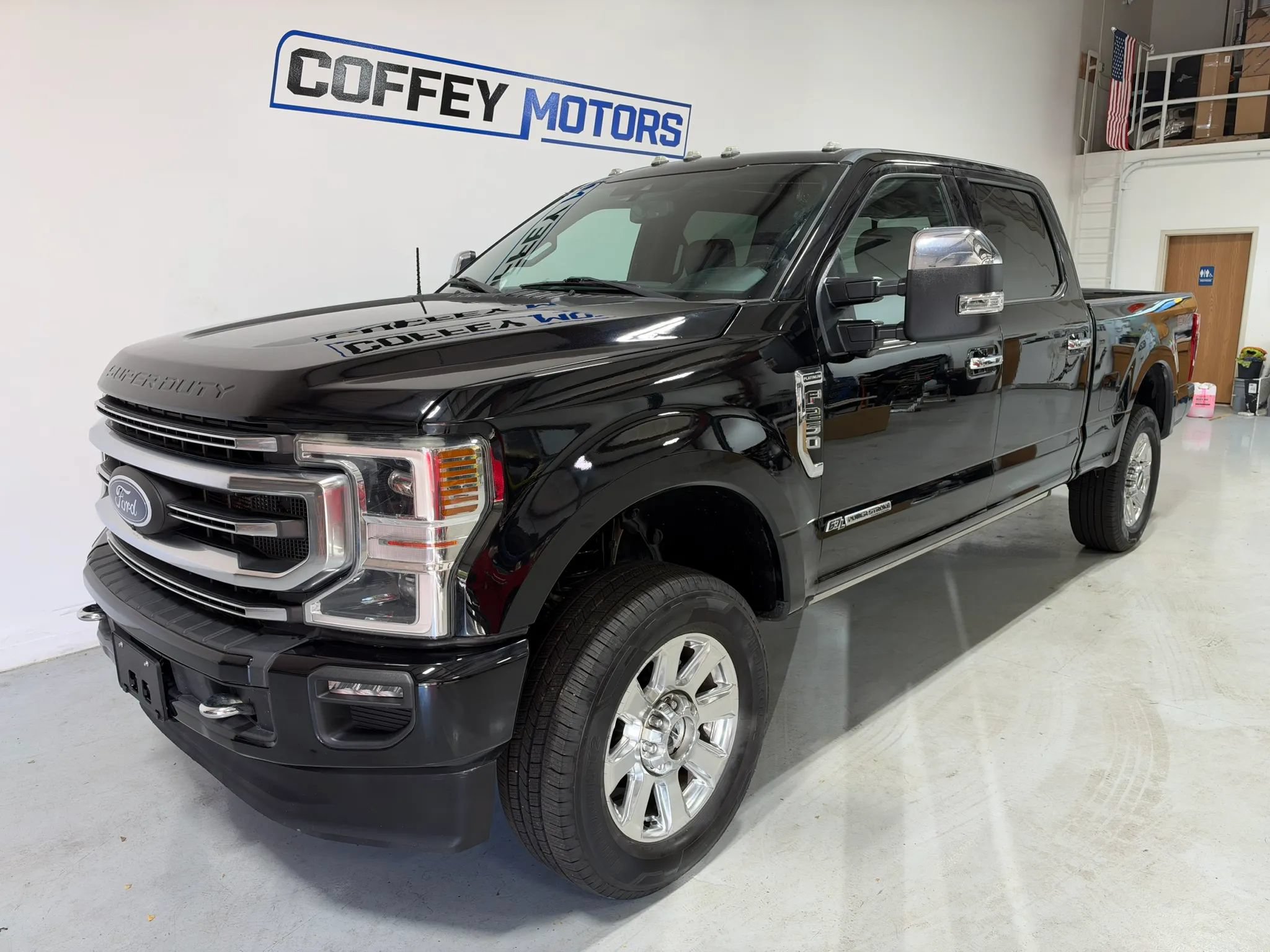 Used 2020 Ford F250 Platinum AWD/4WD image 2