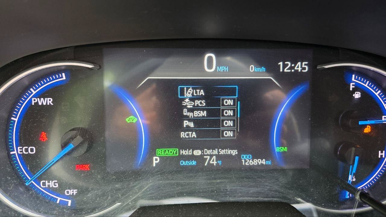 Used 2021 Toyota RAV4 XSE AWD/4WD image 16