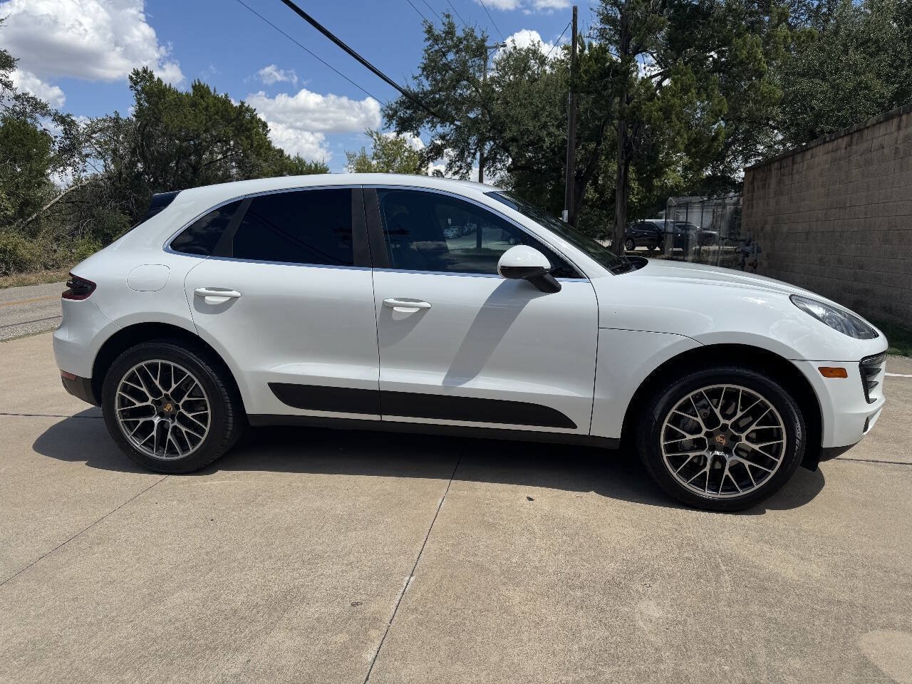 Used 2015 Porsche Macan S AWD/4WD image 18