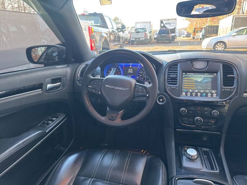 Used 2023 Chrysler 300 S image 9