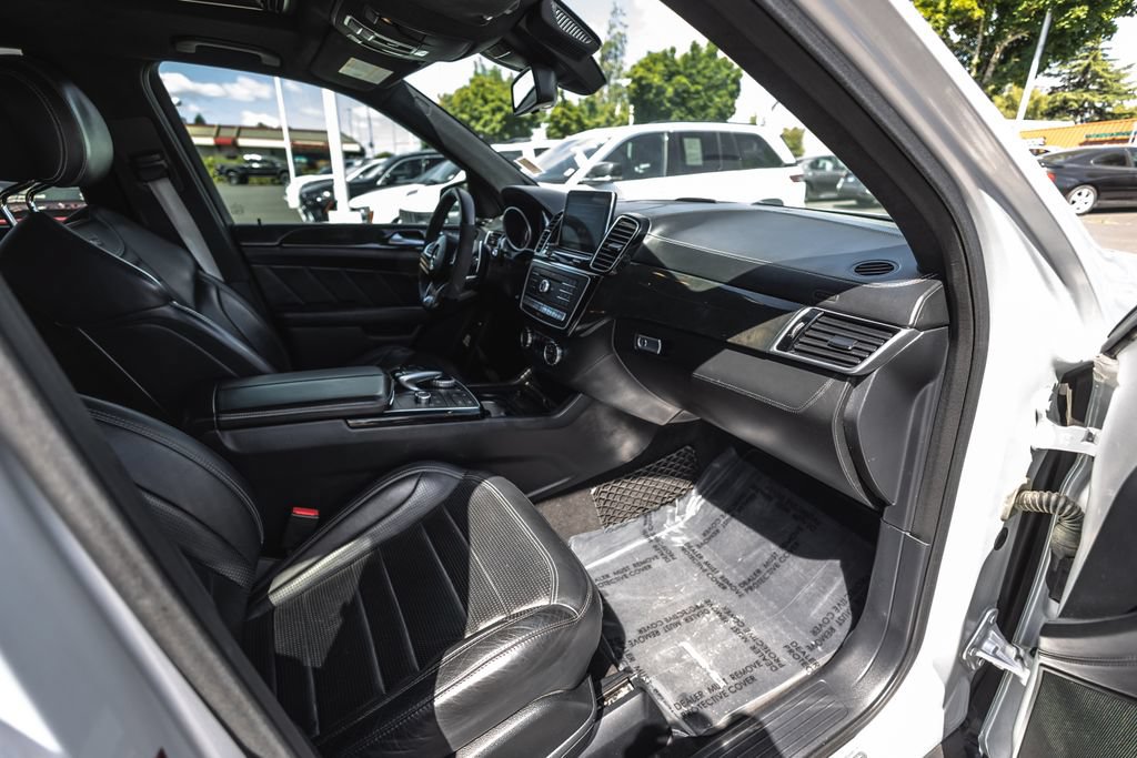 Used 2016 Mercedes-Benz GLE 63 AMG S image 29