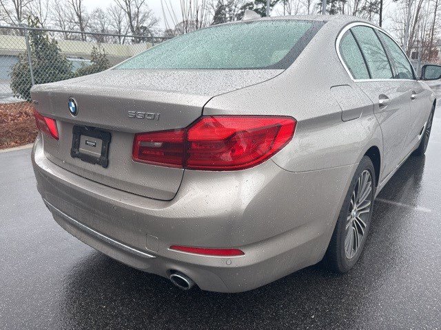 Used 2019 BMW 530i xDrive w/ Luxury Package image 5