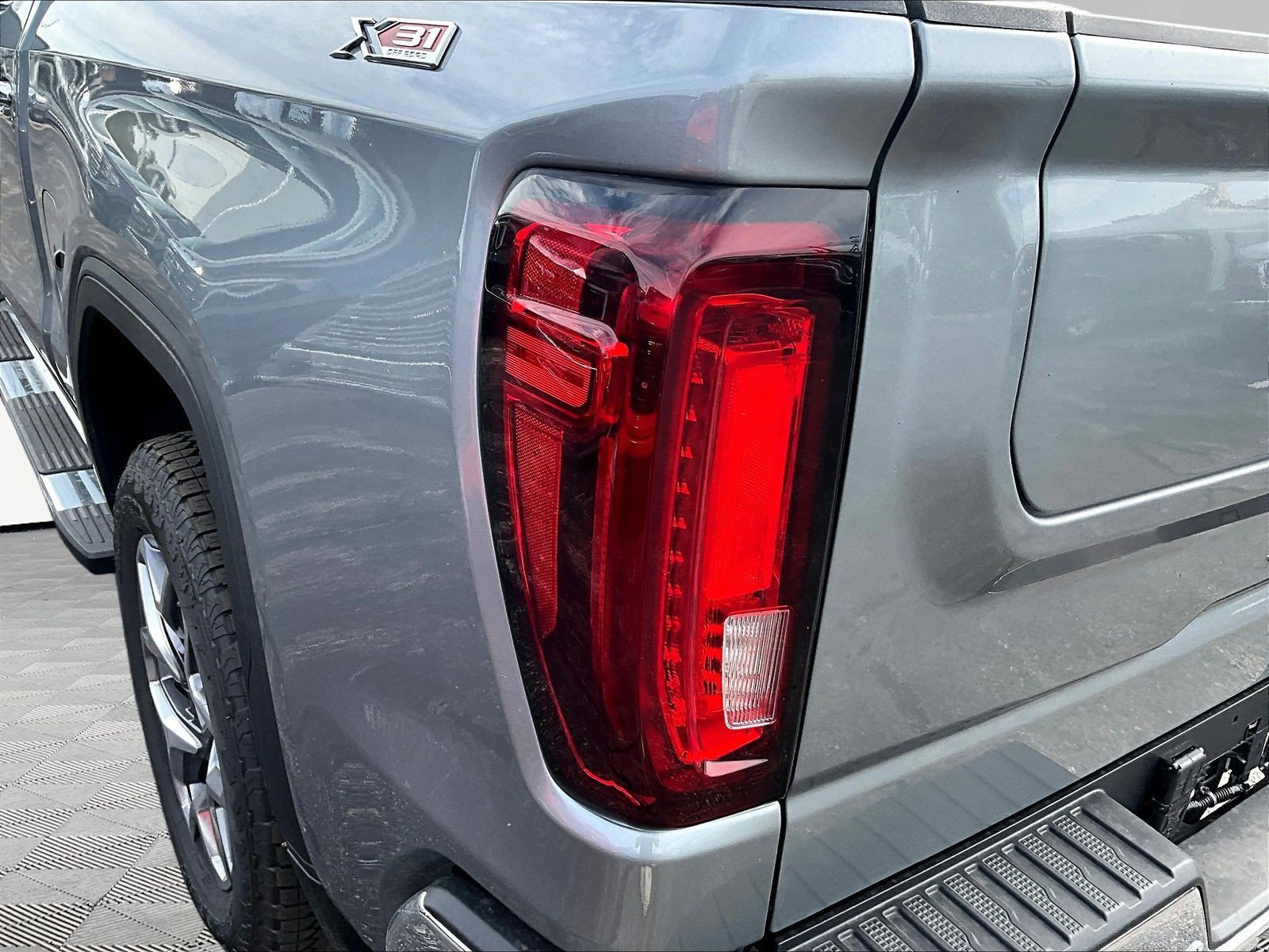New 2026 GMC Sierra 1500 SLT w/ SLT Premium Plus Package AWD/4WD image 14