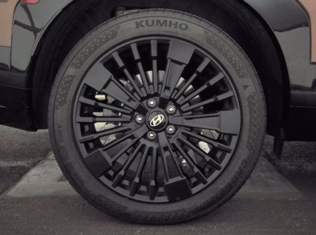 Used 2025 Hyundai Santa Fe Calligraphy FWD image 22