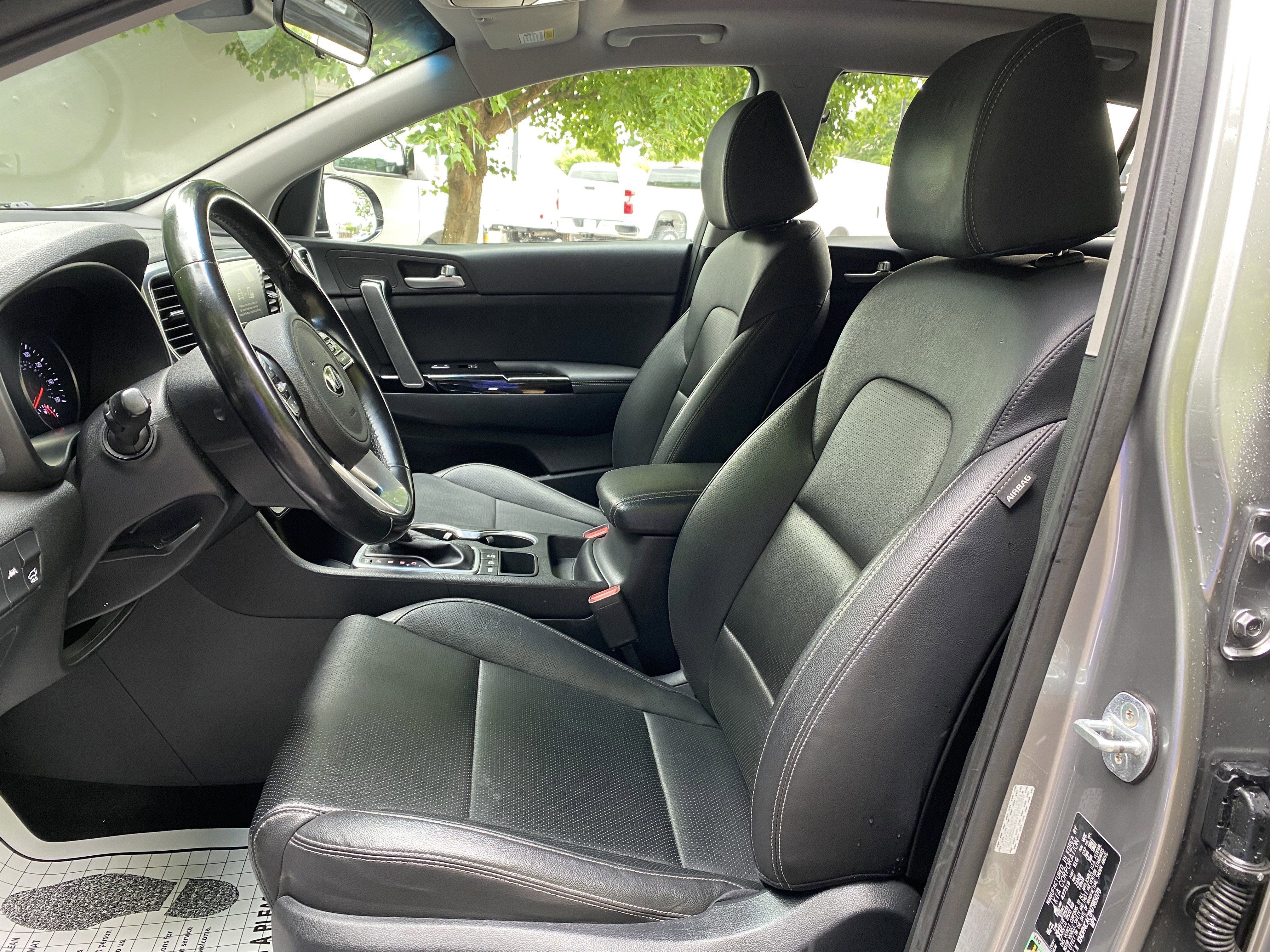 Used 2022 Kia Sportage EX AWD/4WD image 16