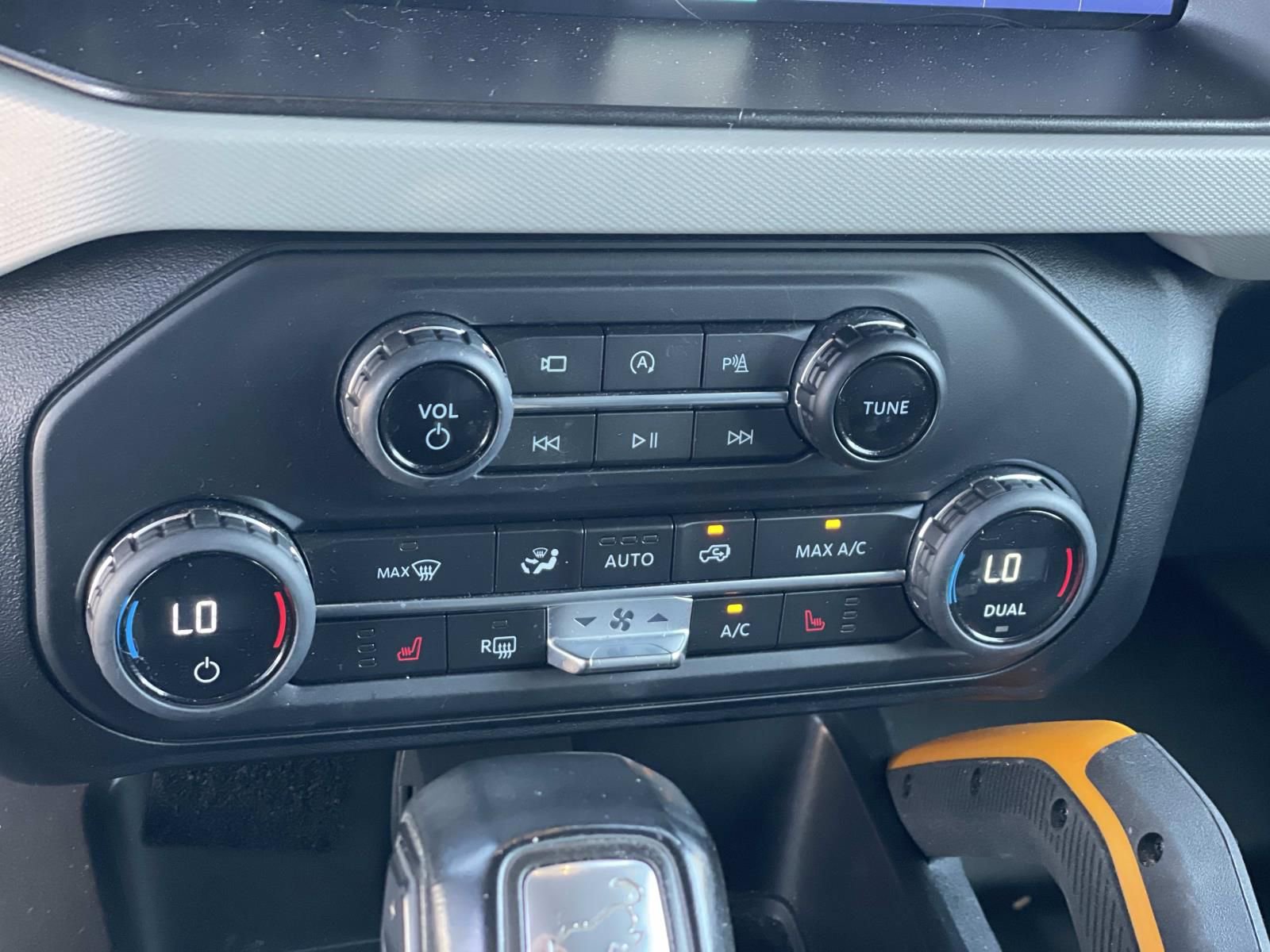 Used 2021 Ford Bronco Badlands image 19