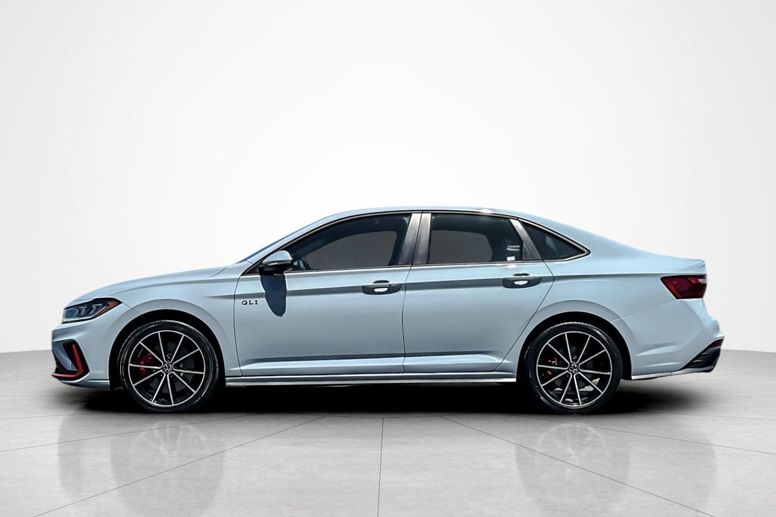 Used 2025 Volkswagen Jetta GLI Autobahn FWD video 2