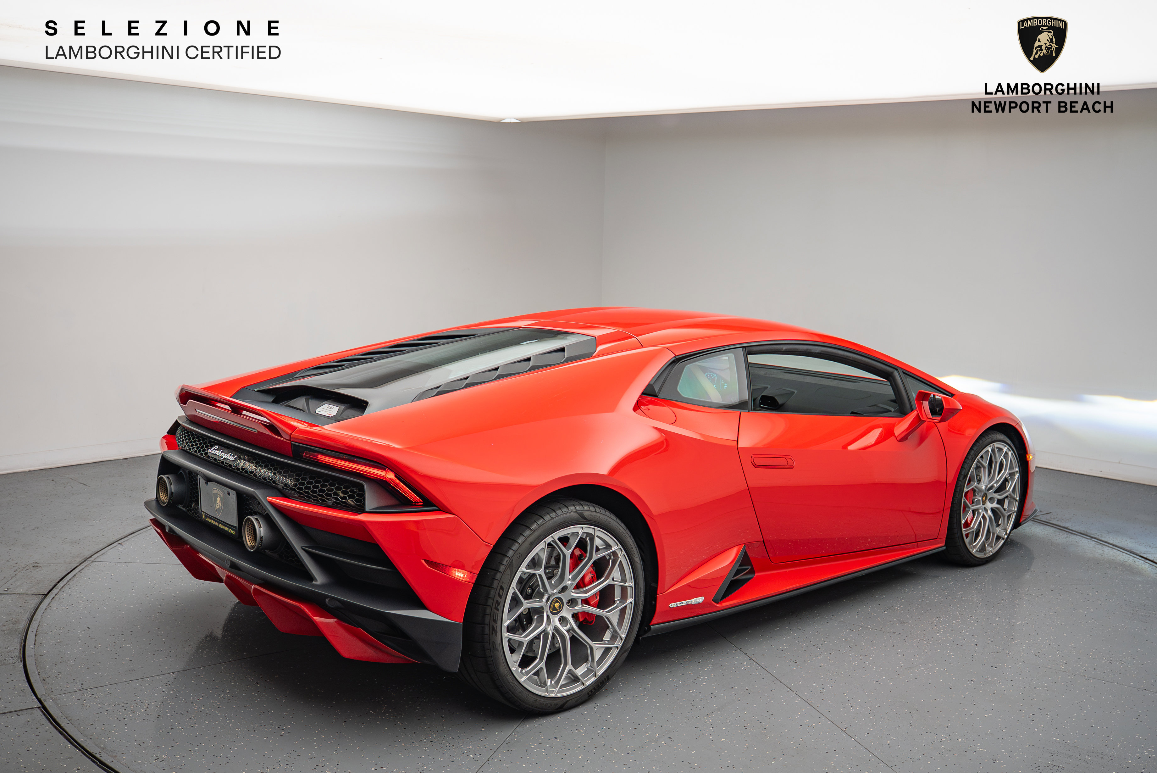 Used 2022 Lamborghini Huracan EVO image 19