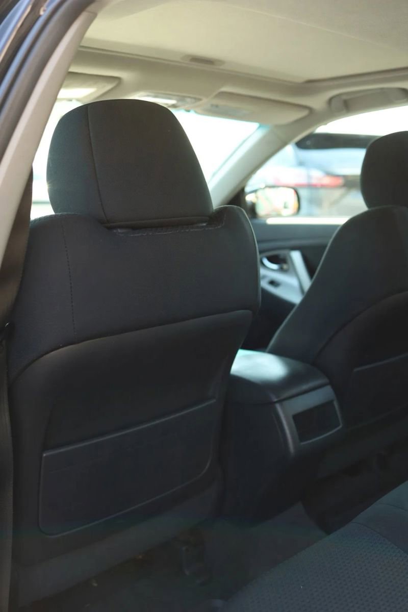 Used 2011 Toyota Camry SE image 28