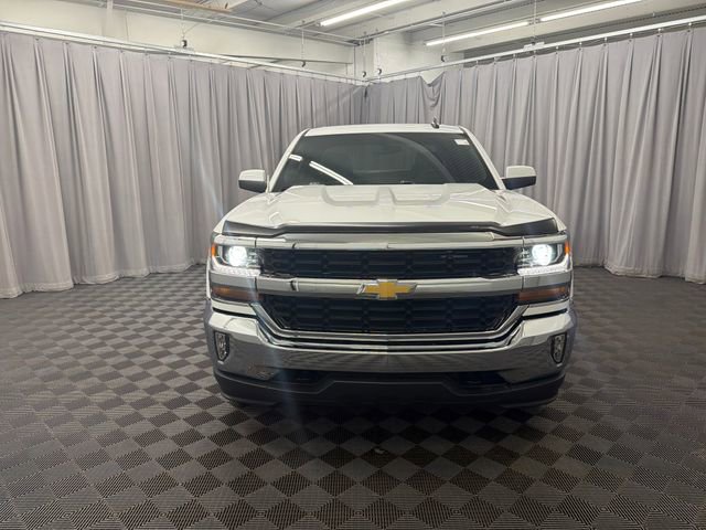 Used 2018 Chevrolet Silverado 1500 LT w/ All Star Edition AWD/4WD image 2