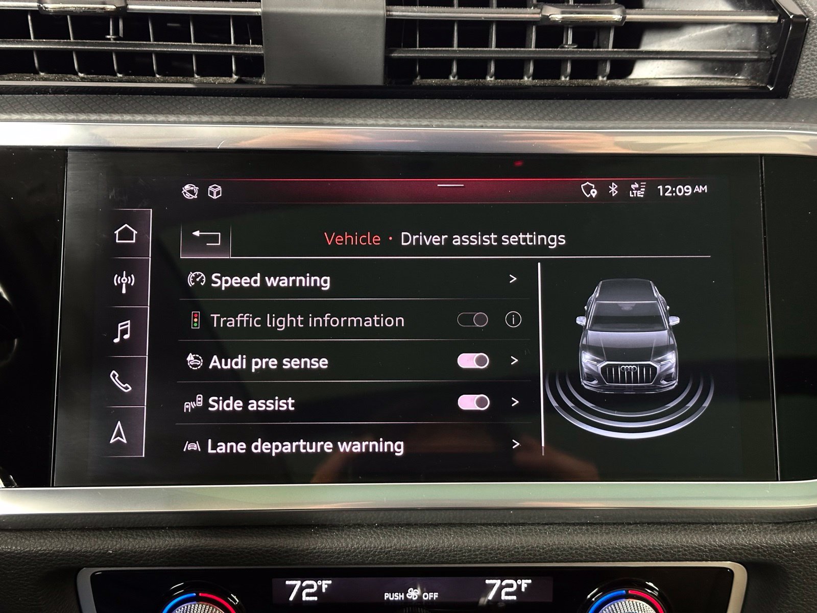 Used 2020 Audi Q3 2.0T Premium Plus w/ Premium Plus Package AWD/4WD image 27