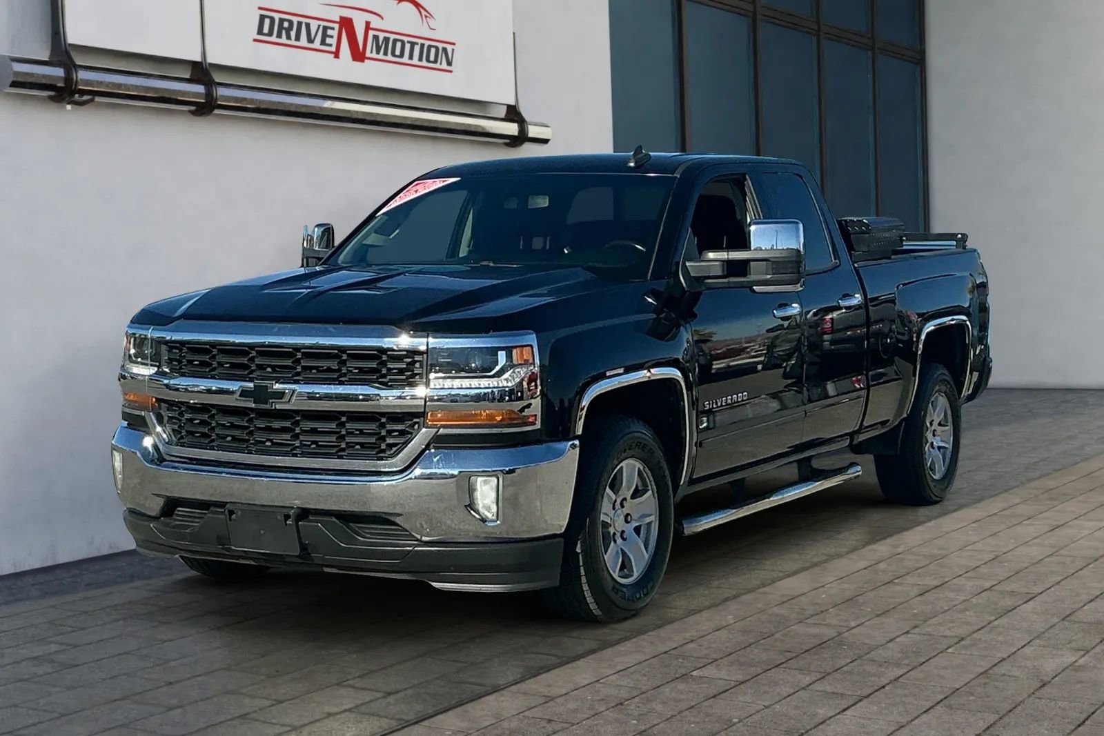 Used 2018 Chevrolet Silverado 1500 LT w/ All Star Edition image 7
