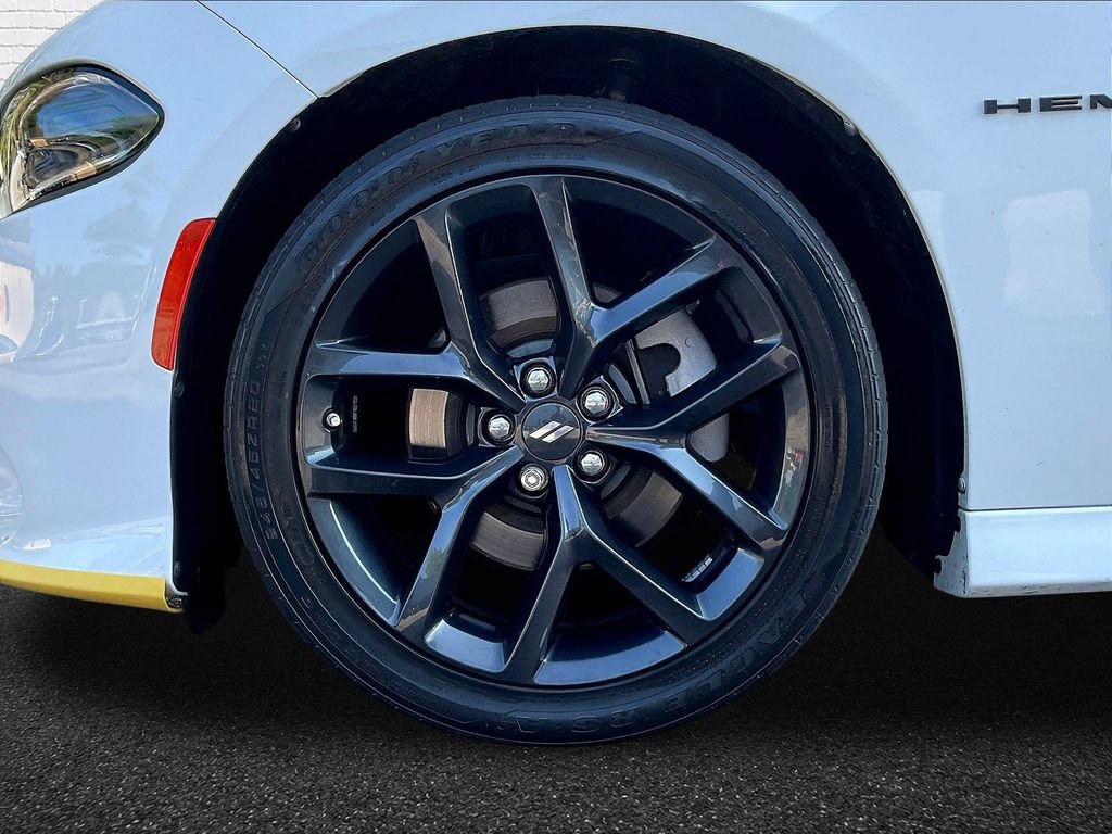 Used 2022 Dodge Charger R/T w/ Plus Group RWD image 24