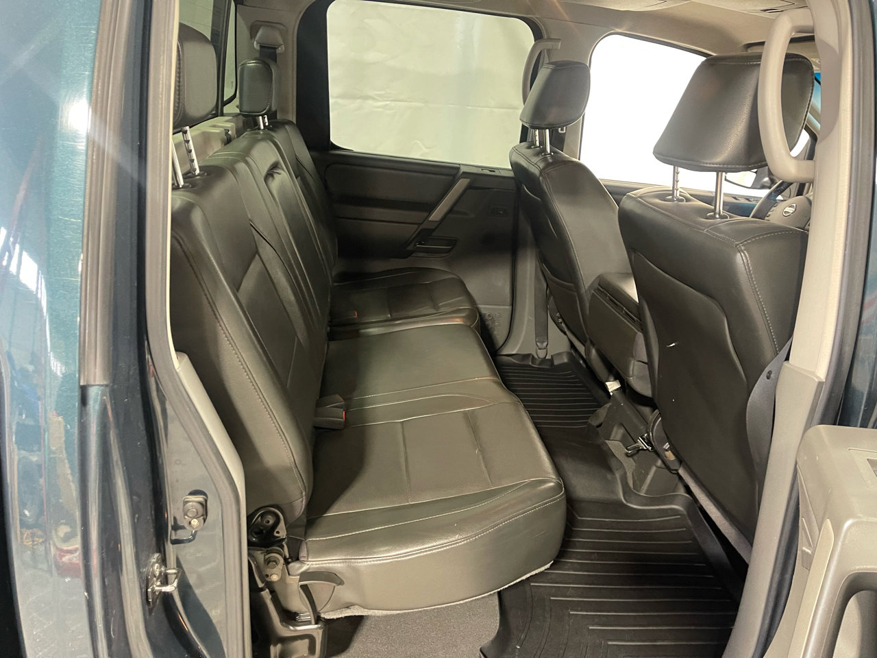 Used 2006 Nissan Titan LE w/ (R02) LE Off-Road Pkg image 33