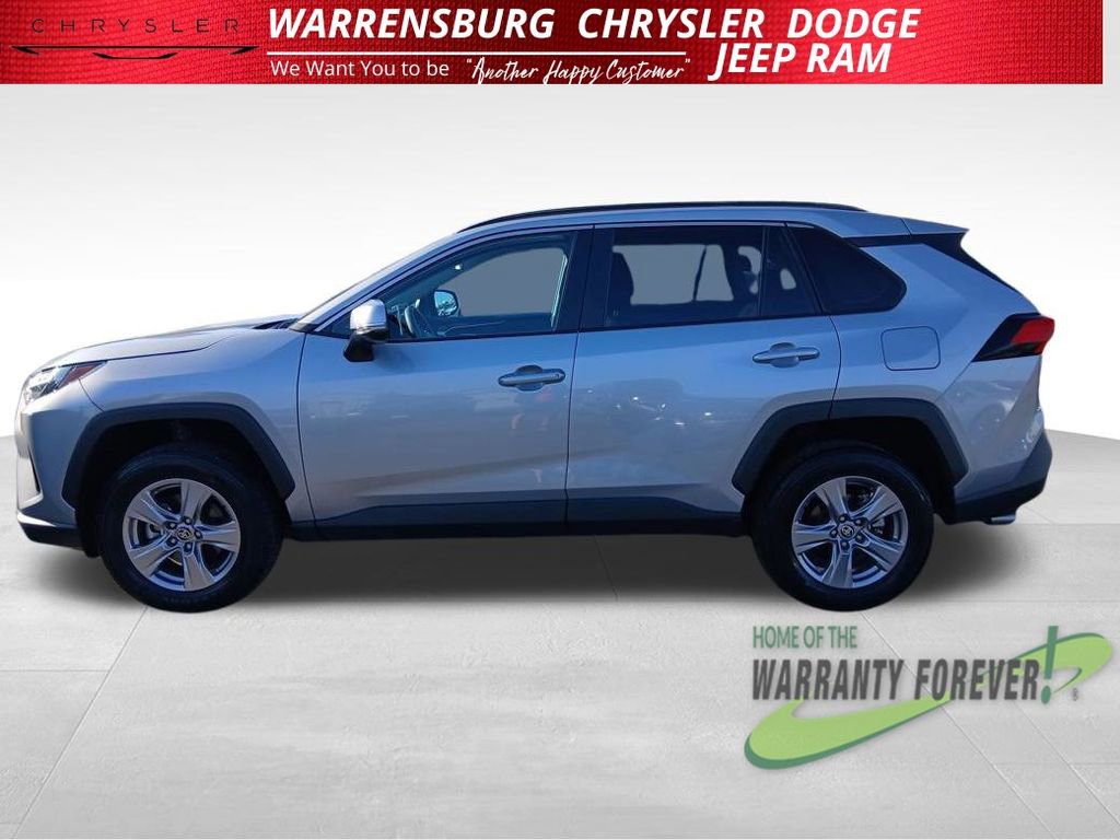 Used 2025 Toyota RAV4 XLE image 7