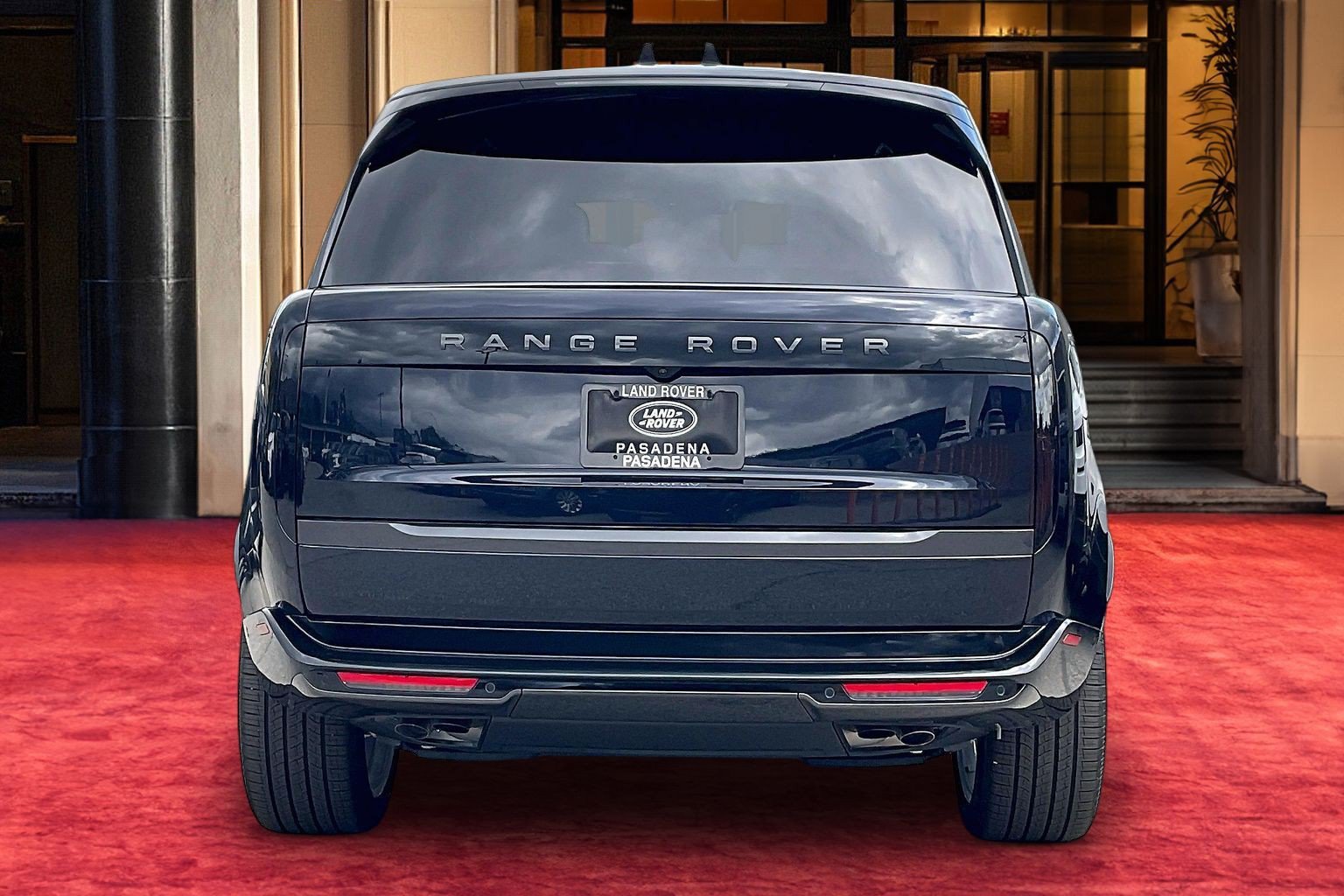 New 2026 Land Rover Range Rover Long Wheelbase SE AWD/4WD image 5